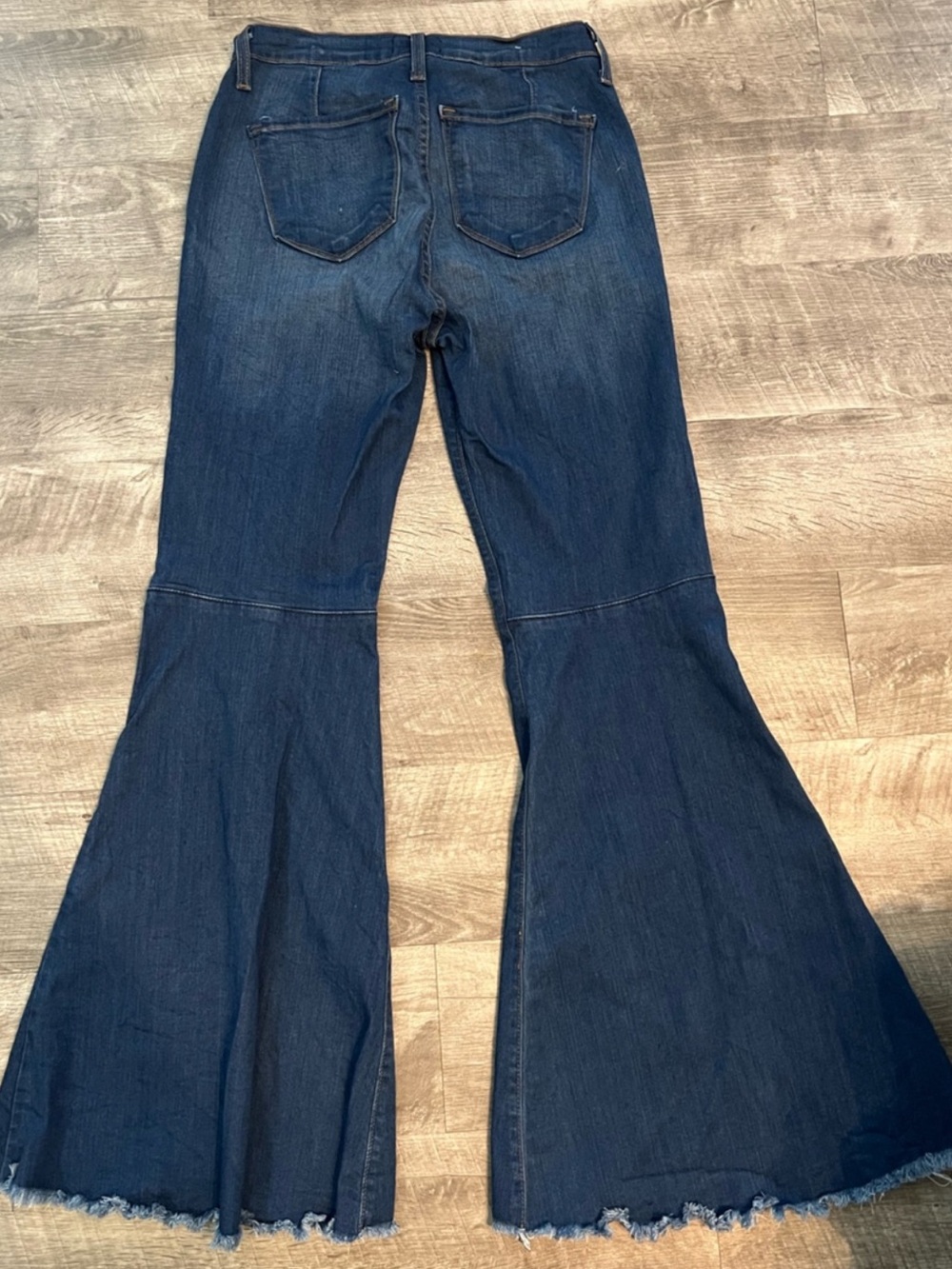 Judy Blue High Rise Extreme Flare Jeans Raw Hem Women’s 11/30